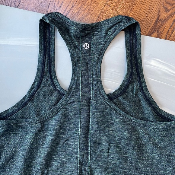 Lululemon I 8 - Picture 6 of 7